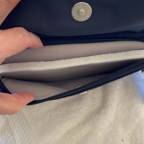 Baggallini Modern Waist Pack Sling - Picture 6 of 10